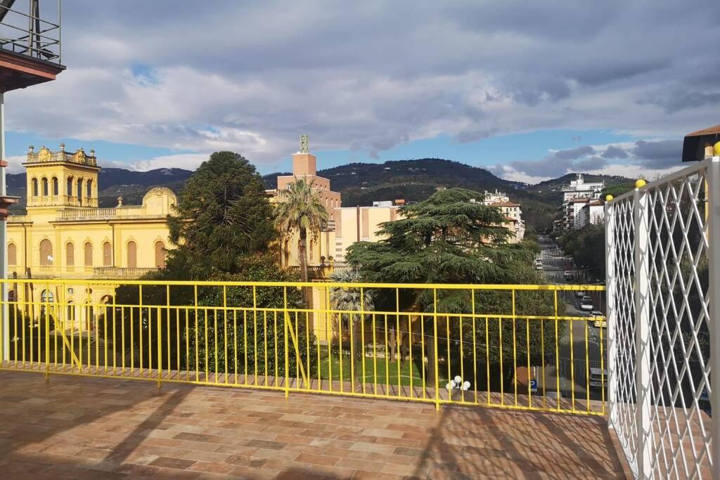 Attico Incerpi, Terrazza Sui Tetti Di Montecatini Terme Apartment Exterior photo